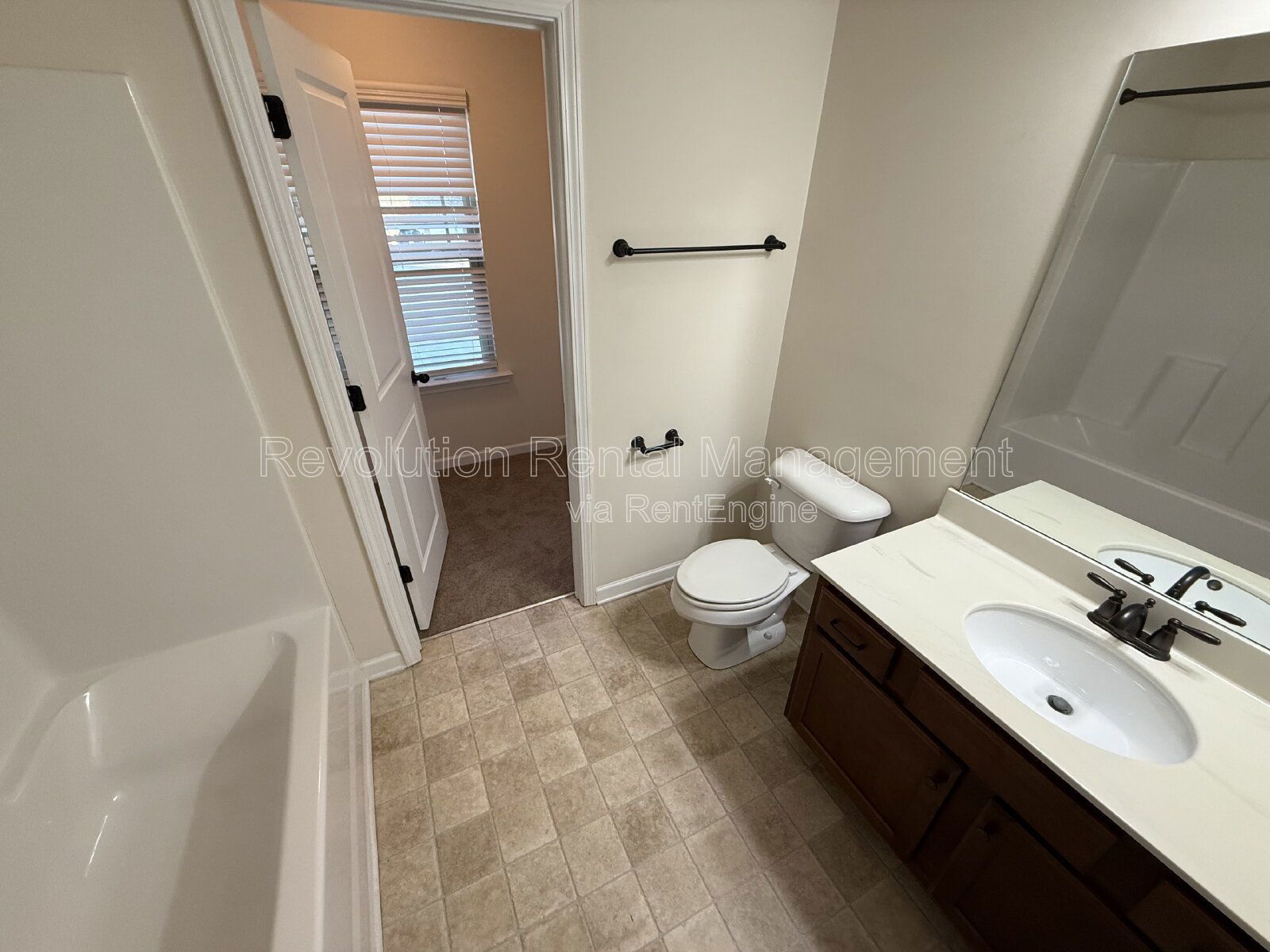 Spacious 4 bed 4 bath home in lovely Douglassville! property image