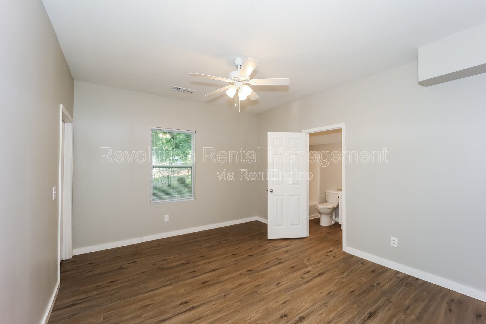Charming 2-Bedroom Retreat in Newnan – Cozy Comfort at 94 Arnco 2nd St! property image