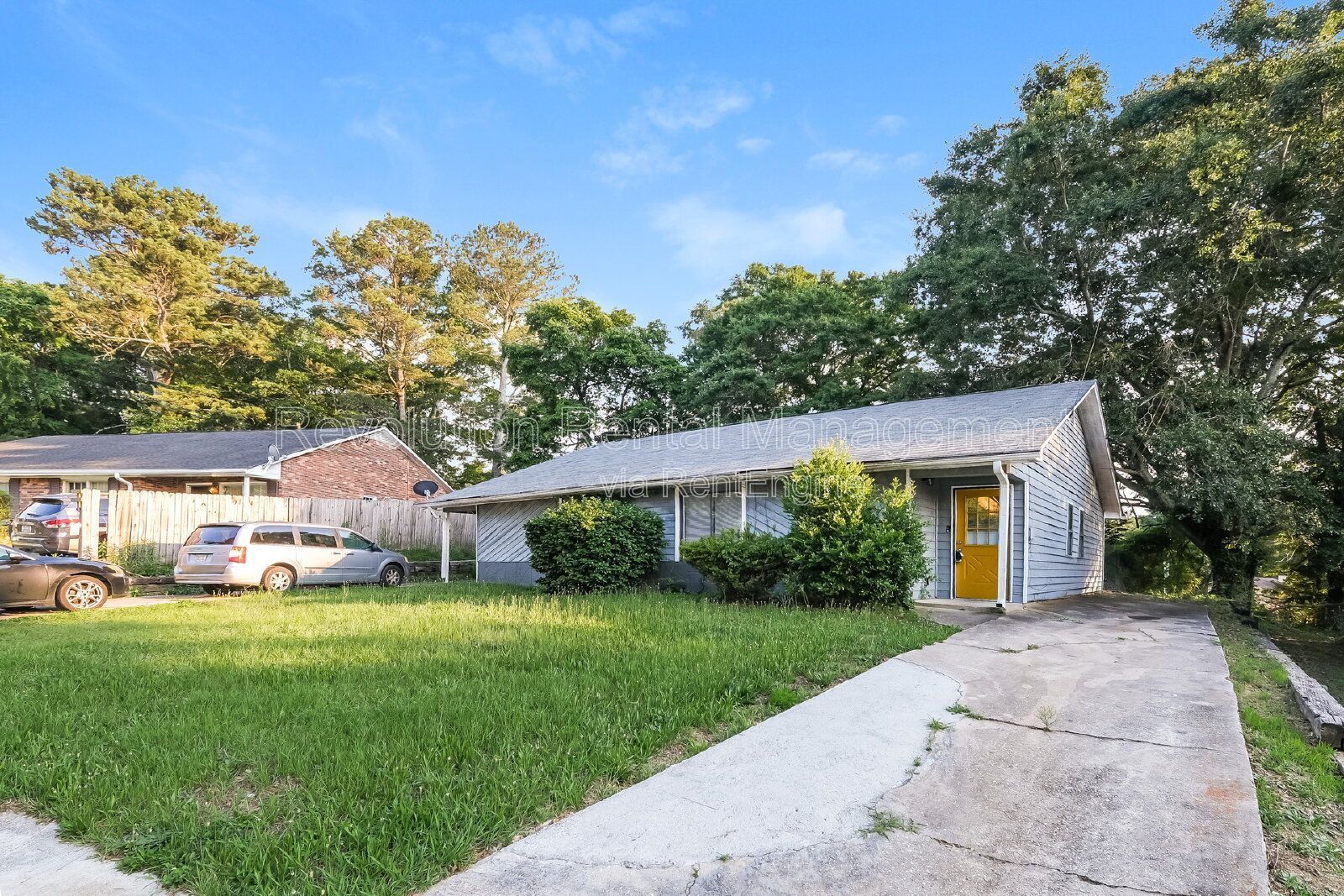 Charming One-Story Duplex in Conyers - 2BR/1BA with Fenced Yard Near Major Highways property image