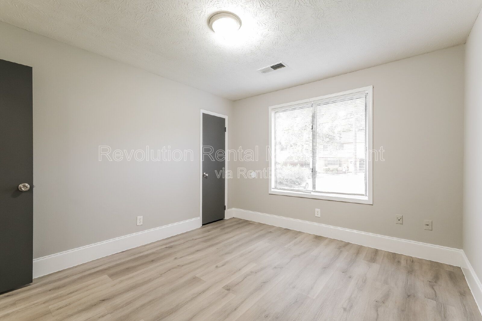 Charming One-Story Duplex in Conyers - 2BR/1BA with Fenced Yard Near Major Highways property image