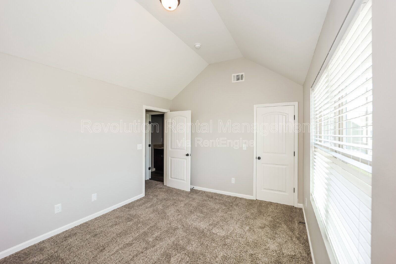 Two-Story Home with 2-Car Garage & Fireplace in Stonebriar property image