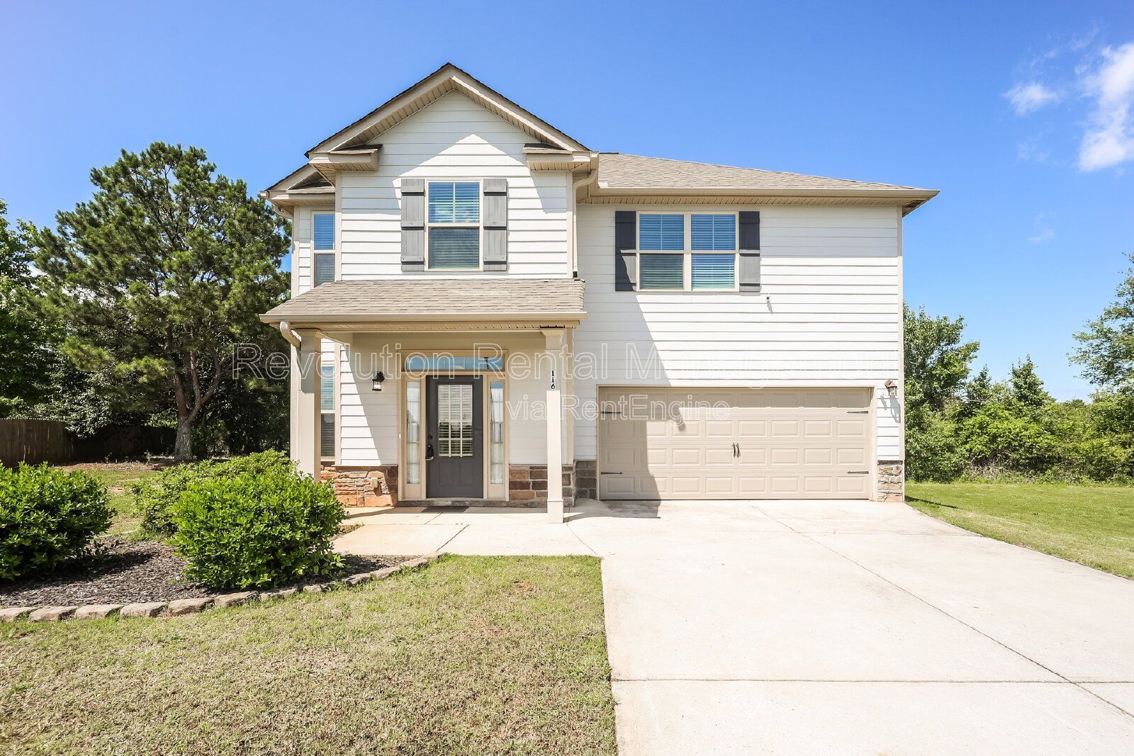 Two-Story Home with 2-Car Garage & Fireplace in Stonebriar property image