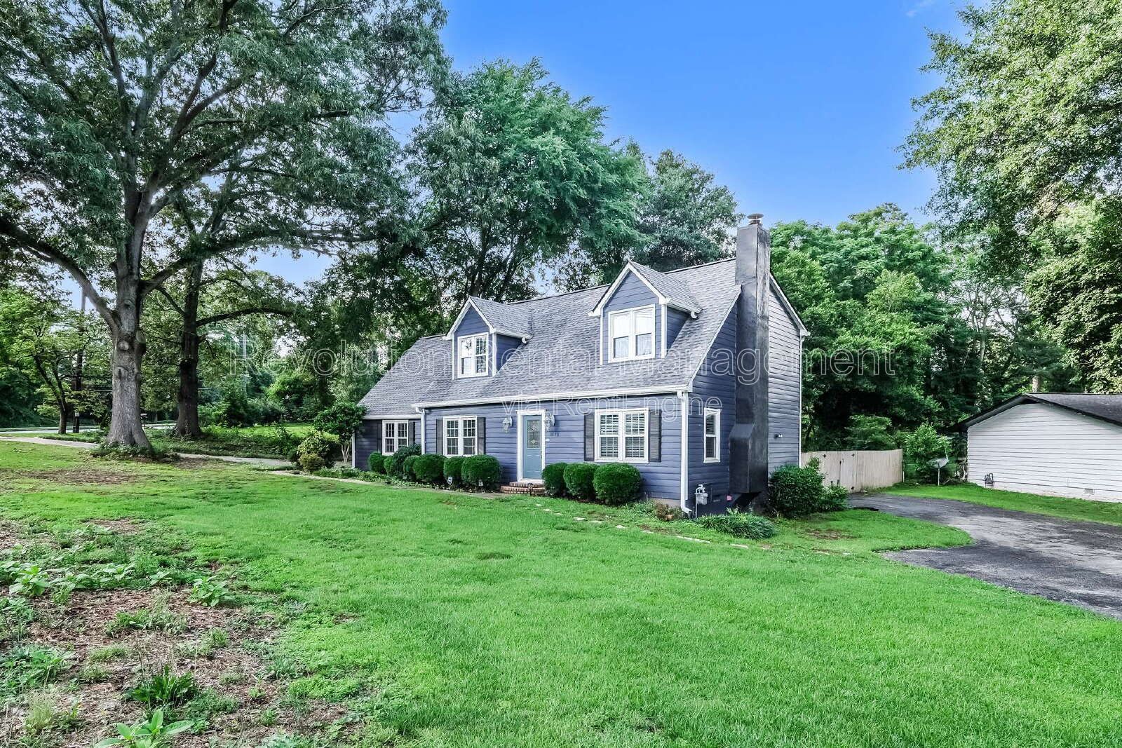 Spacious Two-Story Home in Northcrest with Neighborhood Amenities and Atlanta Access property image