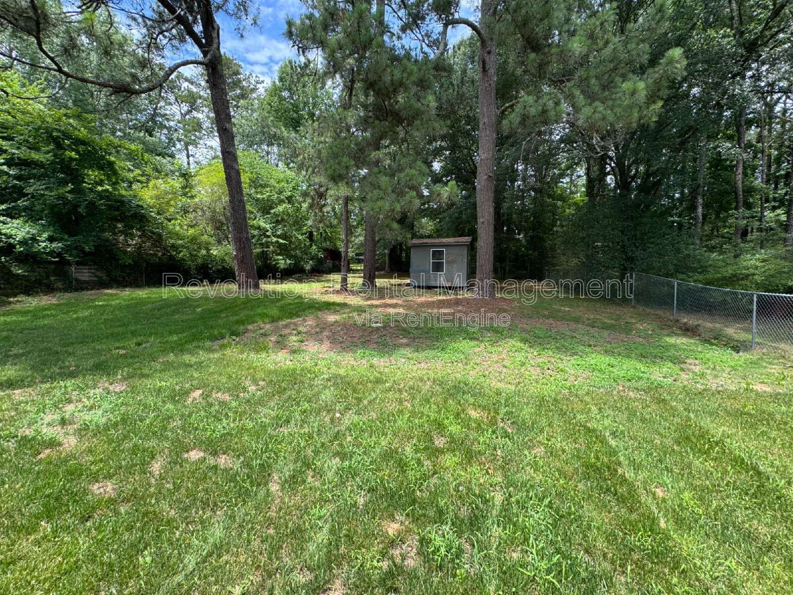 Spacious 2,700 Sq Ft Home with Finished Basement & Hardwood Floors in Austell, GA property image