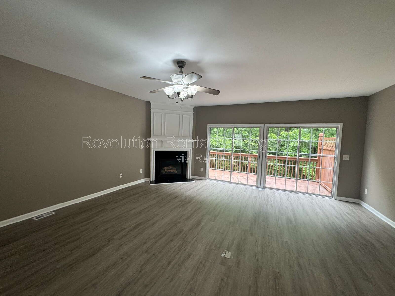 3-Bed, 3-Floor Townhouse with Hardwood Floors & Garage in Alpharetta's Whittington Community property image