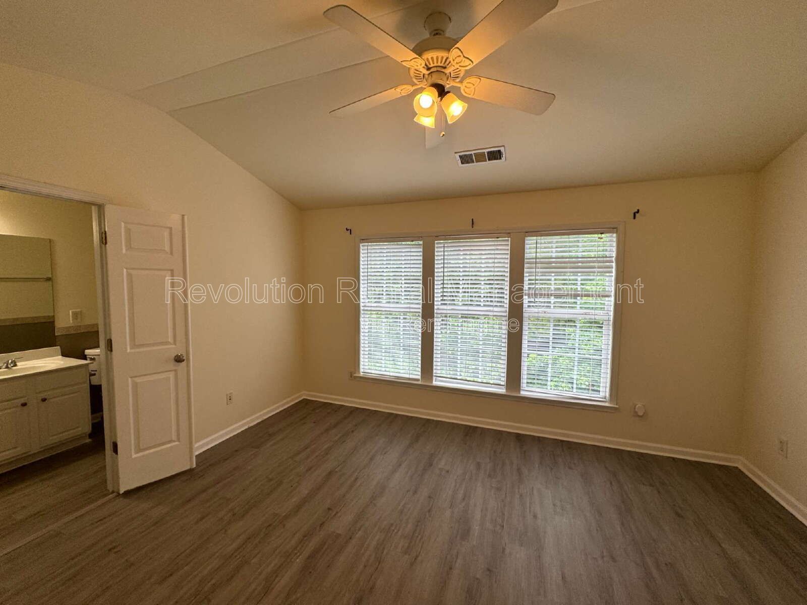 3-Bed, 3-Floor Townhouse with Hardwood Floors & Garage in Alpharetta's Whittington Community property image