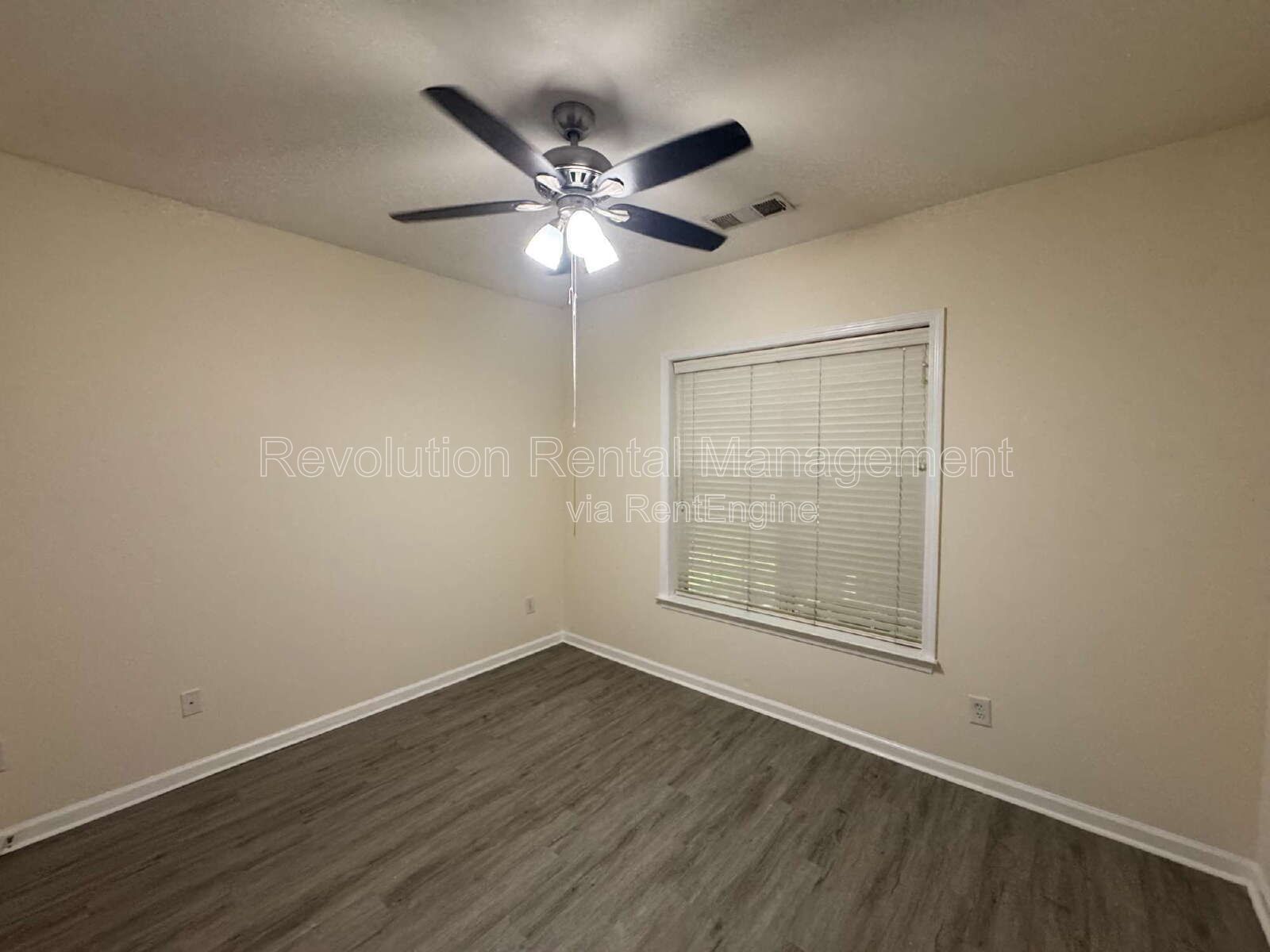 3-Bed, 3-Floor Townhouse with Hardwood Floors & Garage in Alpharetta's Whittington Community property image
