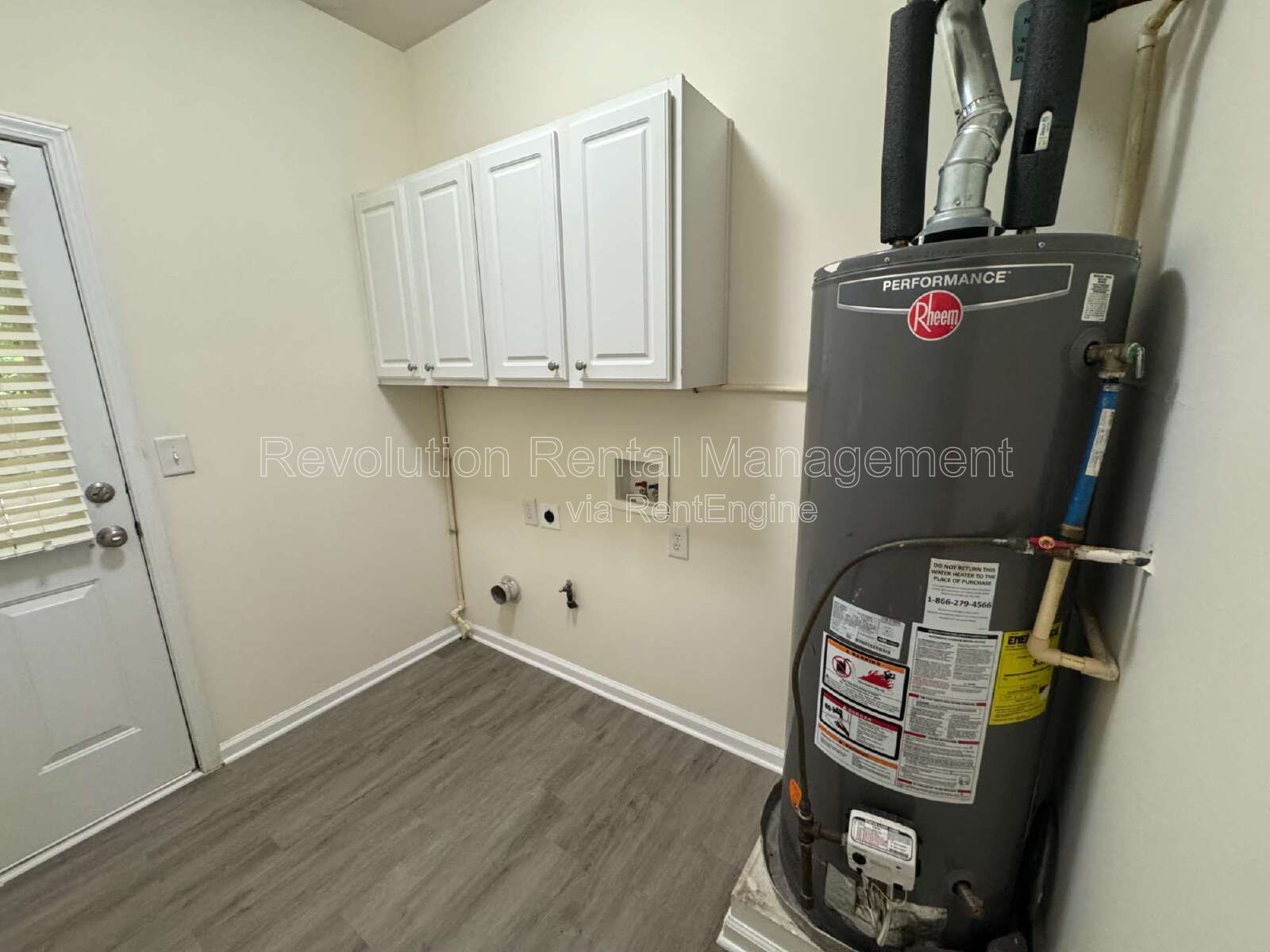 3-Bed, 3-Floor Townhouse with Hardwood Floors & Garage in Alpharetta's Whittington Community property image
