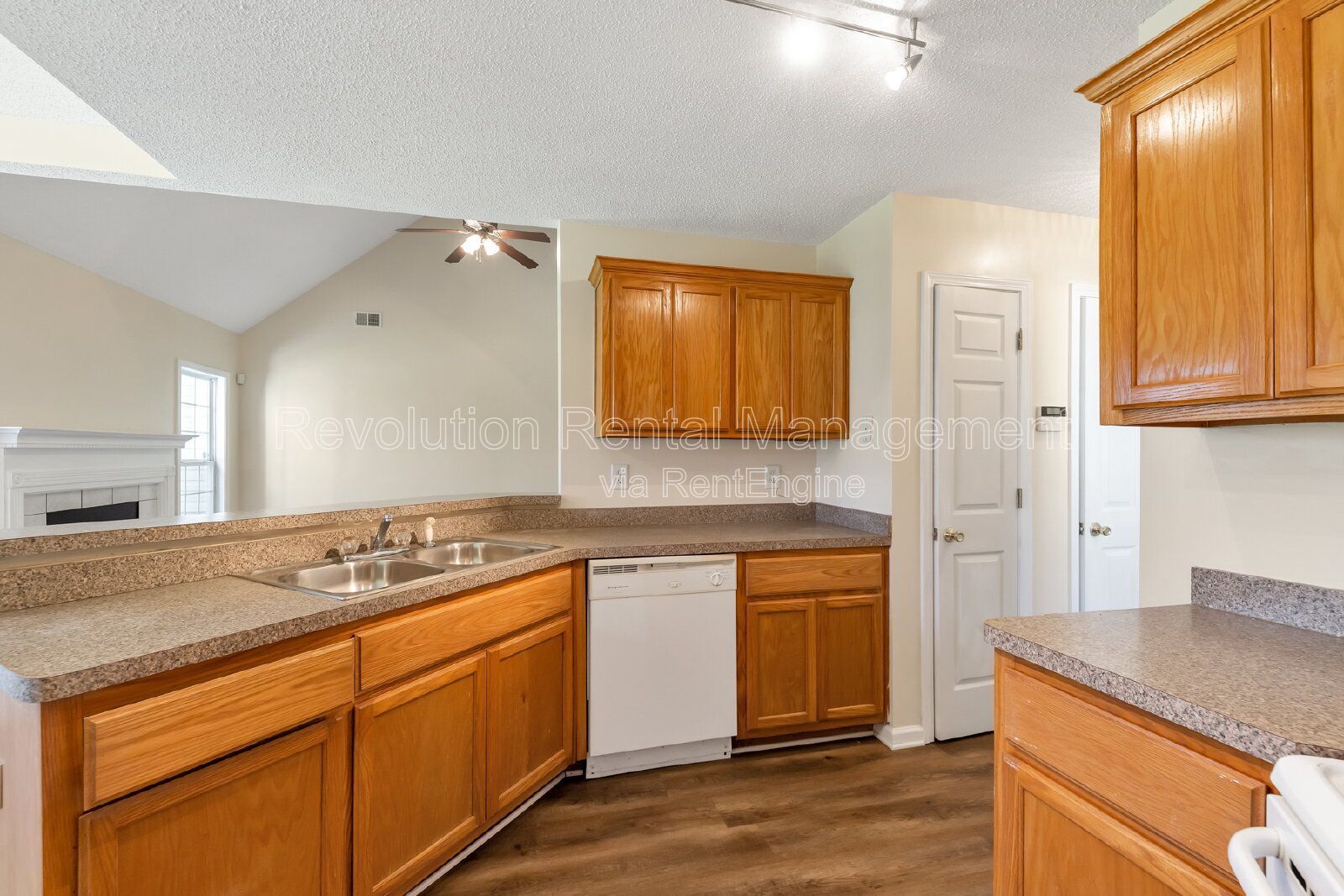 Two-Story 1,609 Sq Ft Home with Hardwood Floors & Fireplace in Vineyard Ridge — Griffin, GA property image