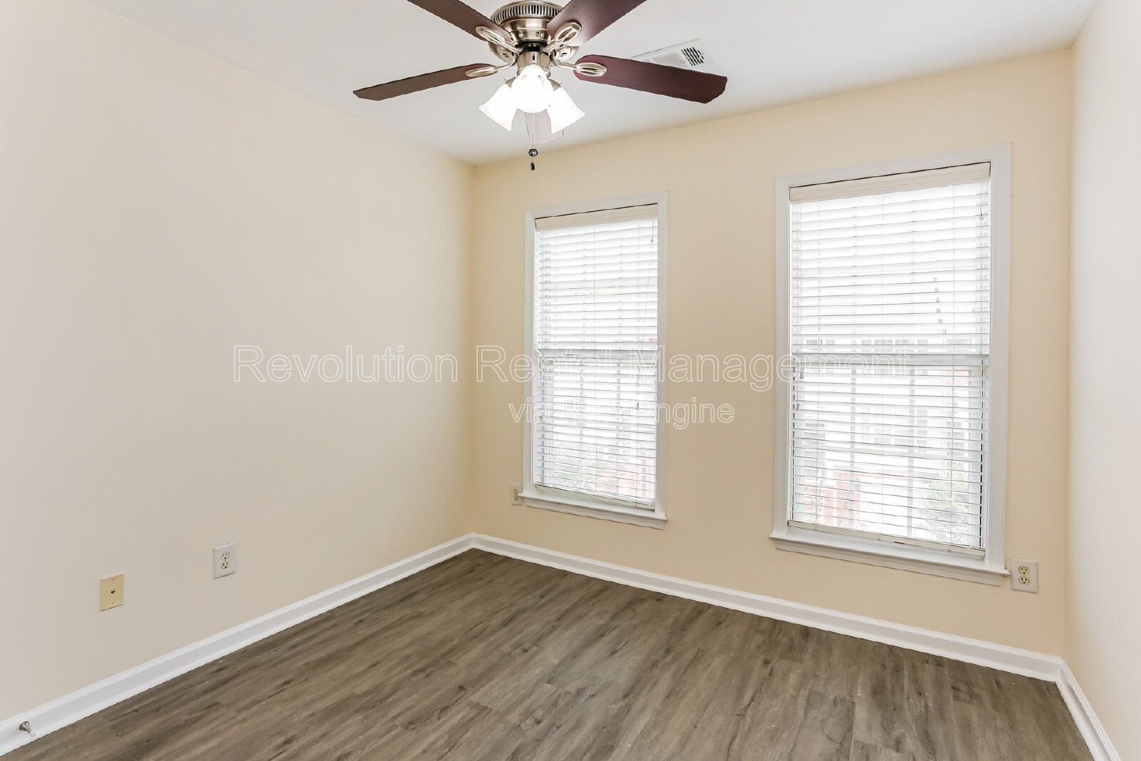 3-Bed, 3-Floor Townhouse with Hardwood Floors & Garage in Alpharetta's Whittington Community property image
