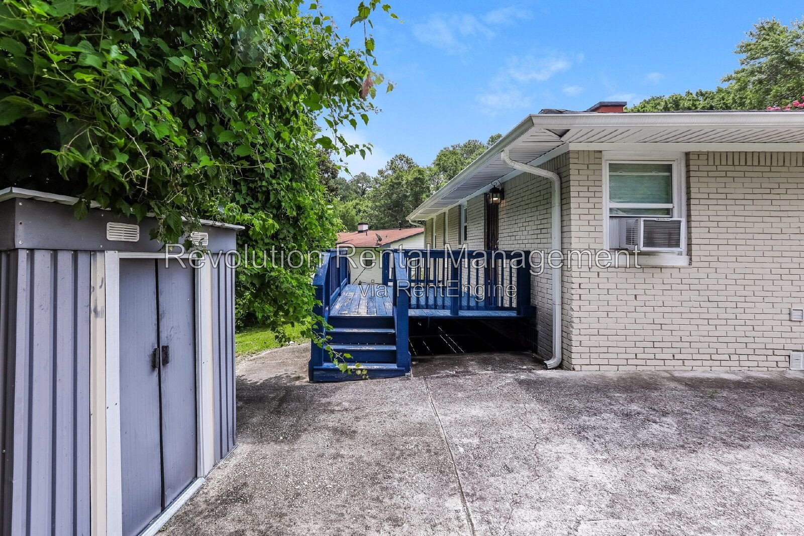 3-Bed, 2-Bath Ranch Home with Hardwood Floors & Deck in Atlanta, GA 30331 property image