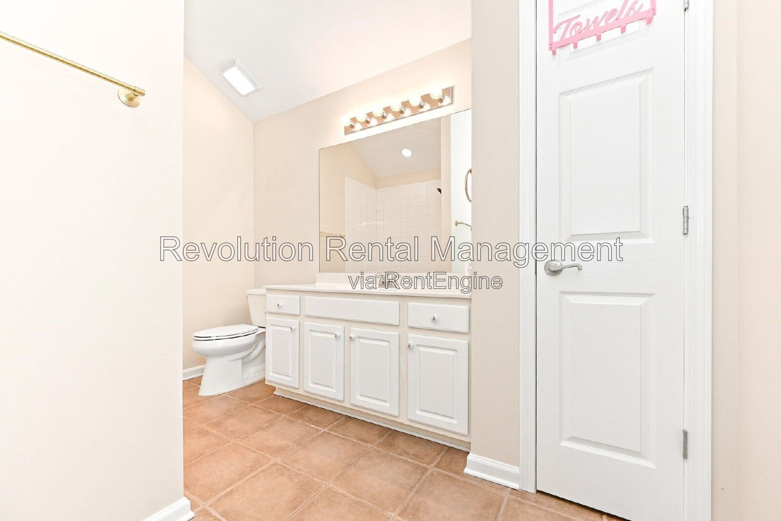 1,737 Sq Ft Gated Condo in Meadows of Jodeco | Hardwood Floors, 2-Car Garage & Community Pool property image