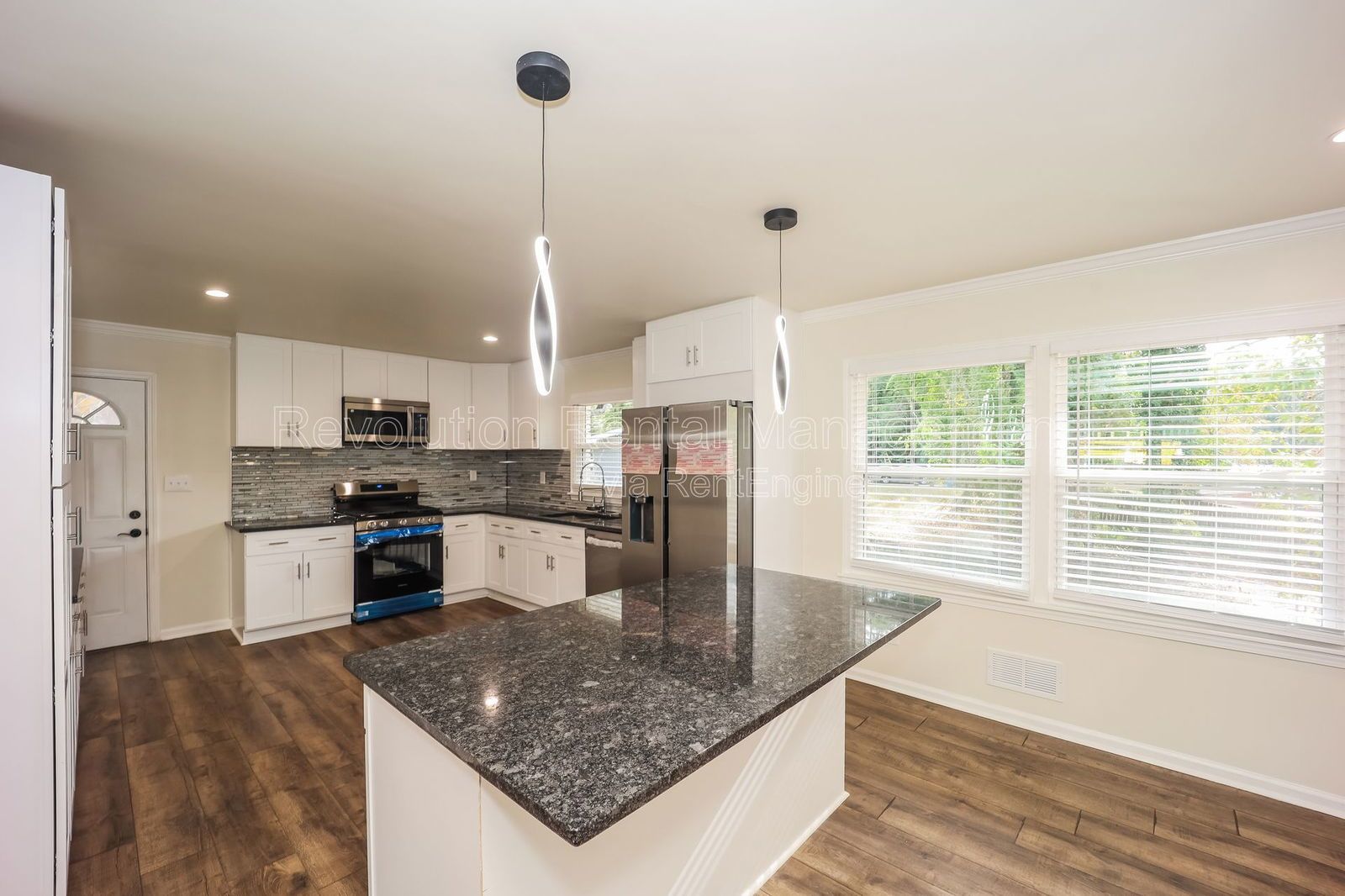 3702 Chesapeake way property image