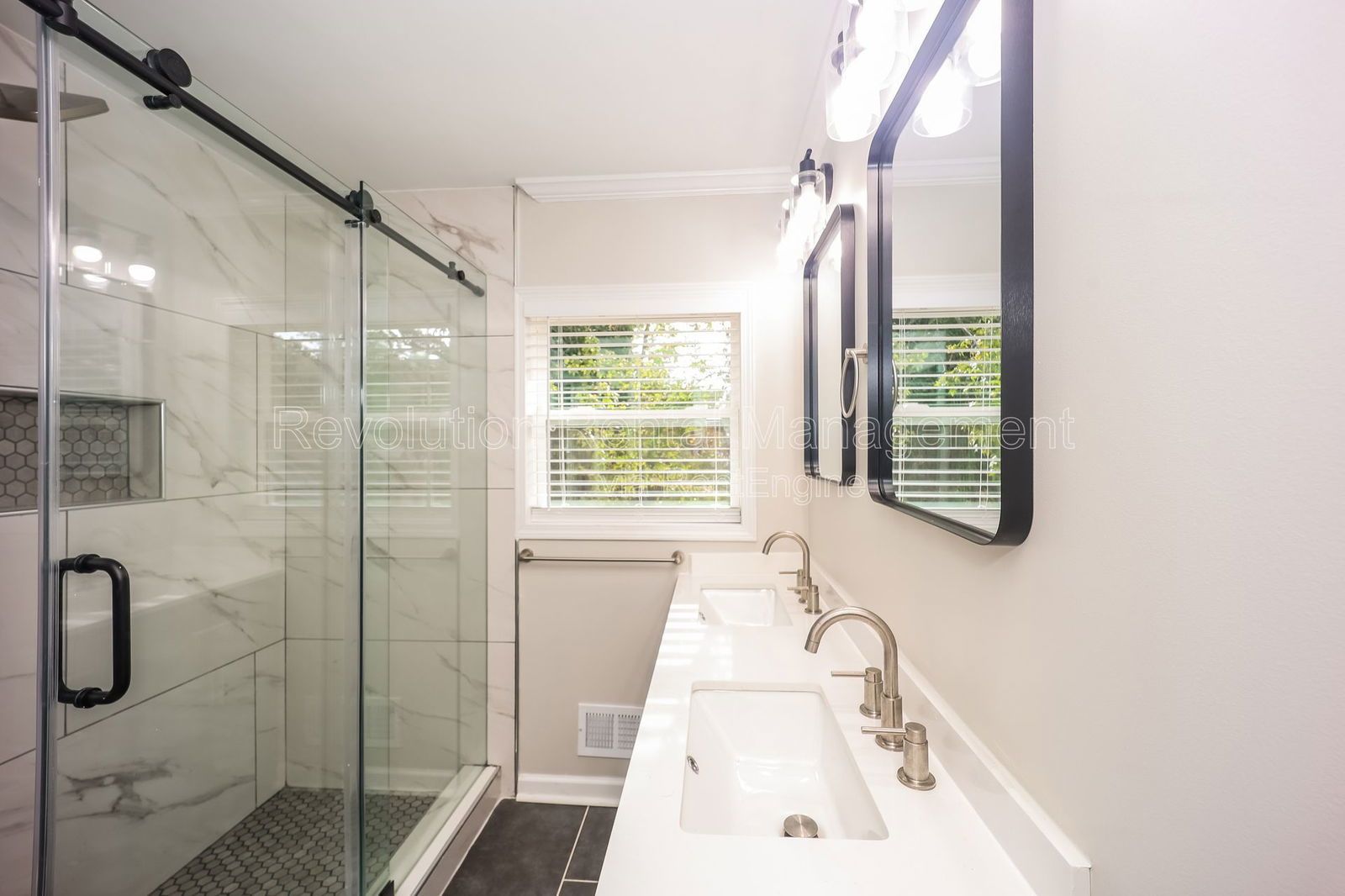 3702 Chesapeake way property image