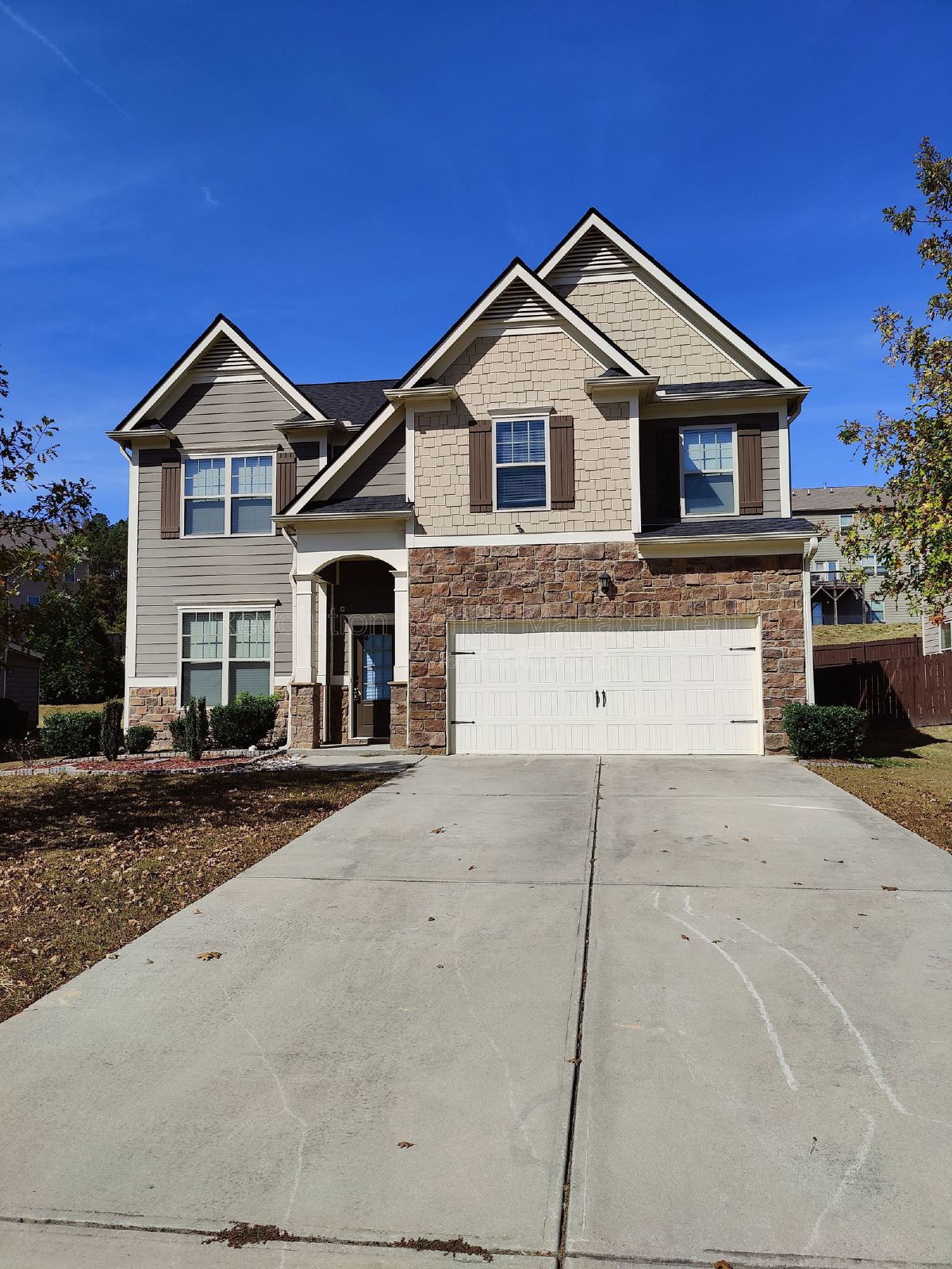 823 Python Drive property image