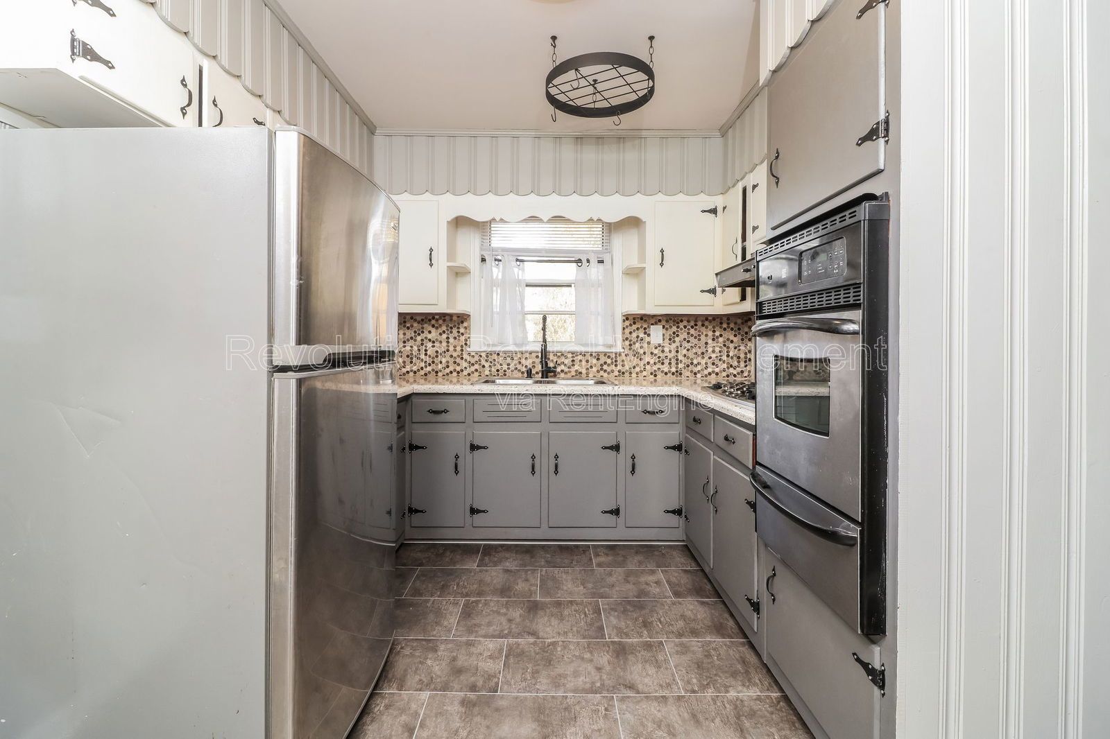 24 Chestnut Dr property image