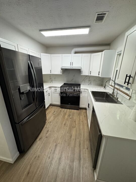 Charming 2 bdrm 3 bath in Norcross! property image