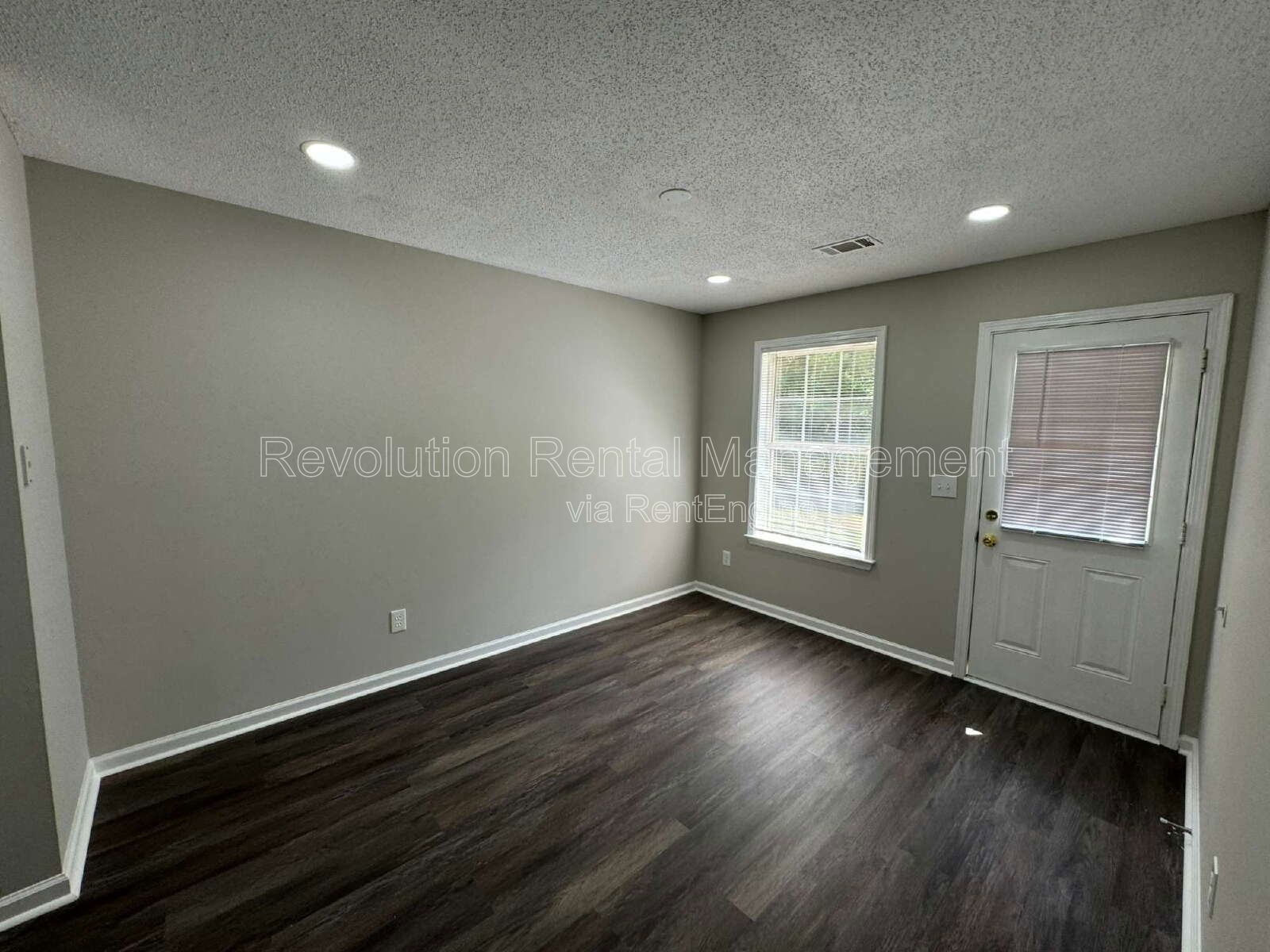 2BR/1BA brick apartment property image