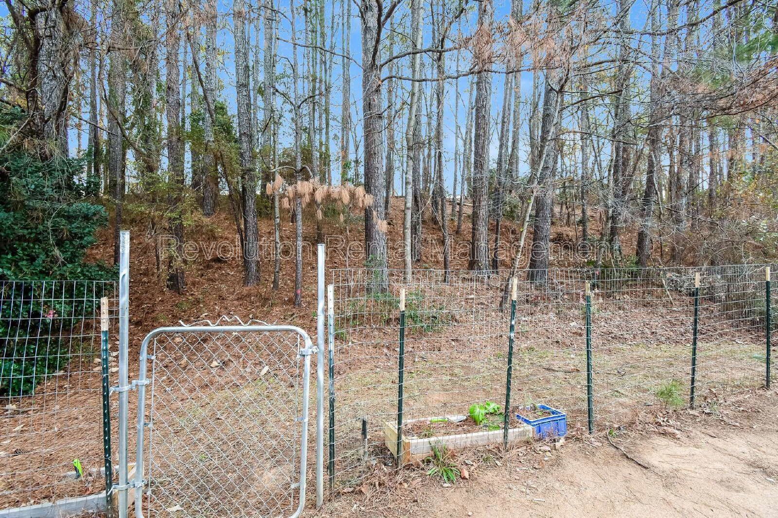 Charming 2 bdrm 3 bath in Norcross! property image