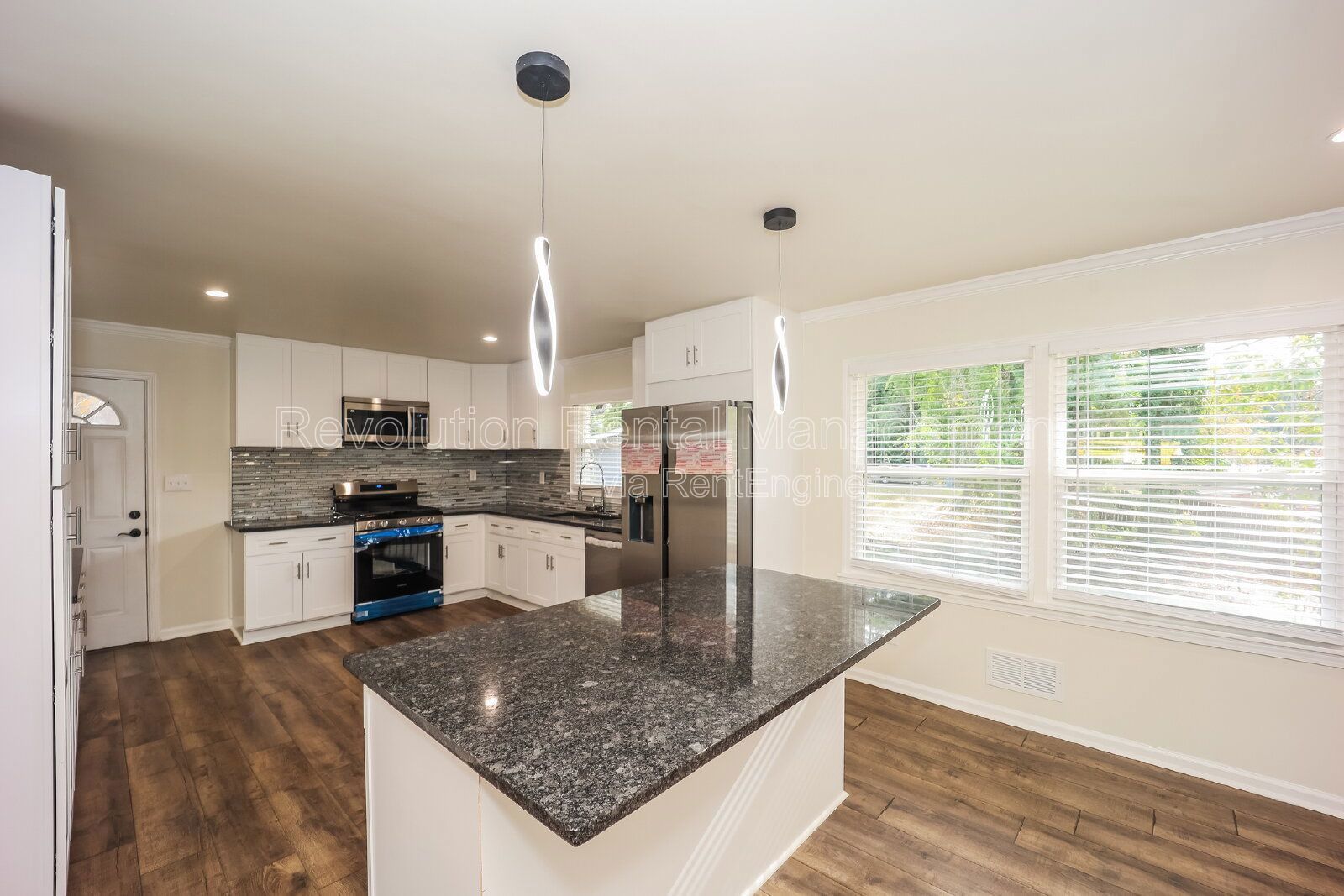 Updated 3-Bedroom Home with Finished Basement in East Point property image