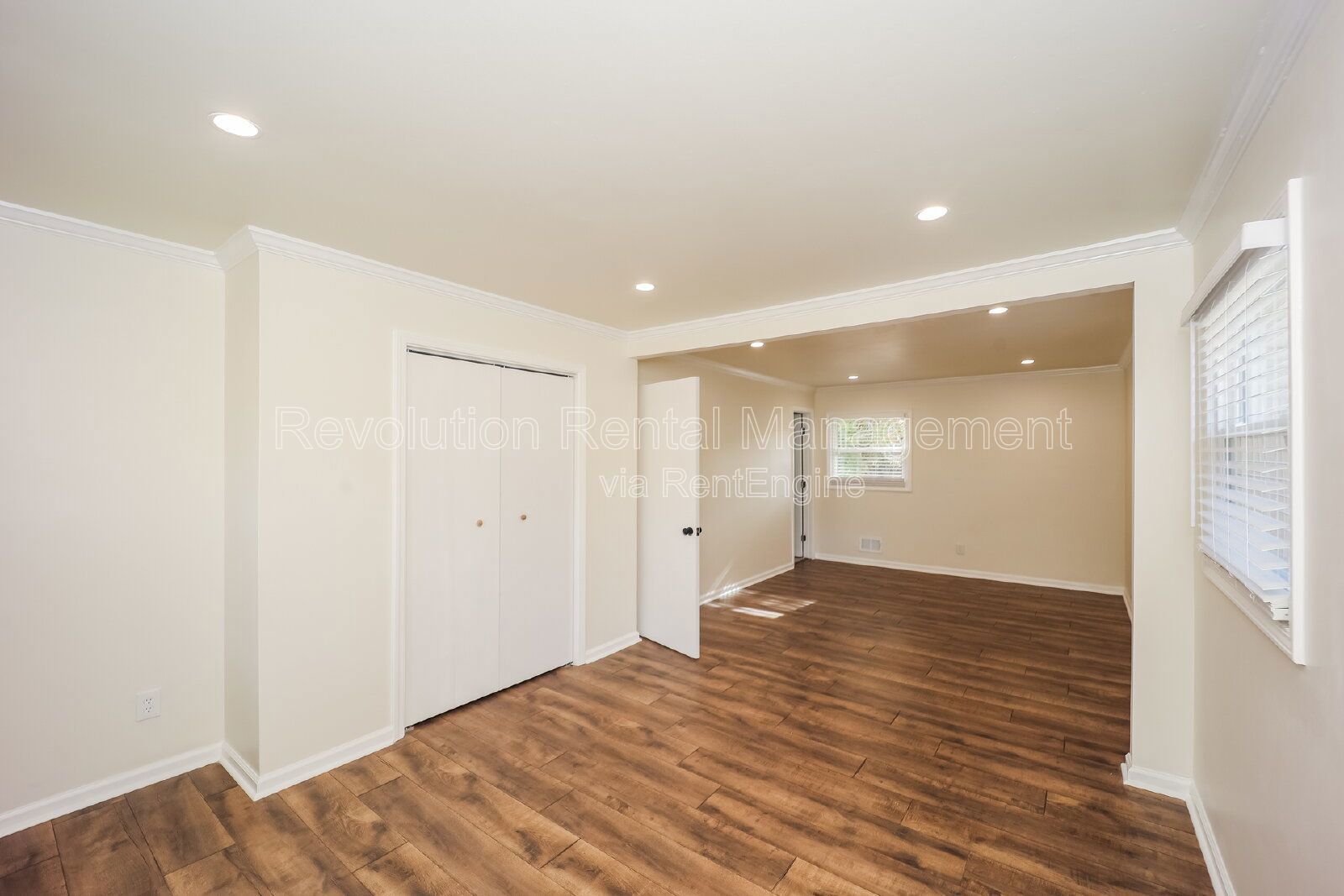 Updated 3-Bedroom Home with Finished Basement in East Point property image