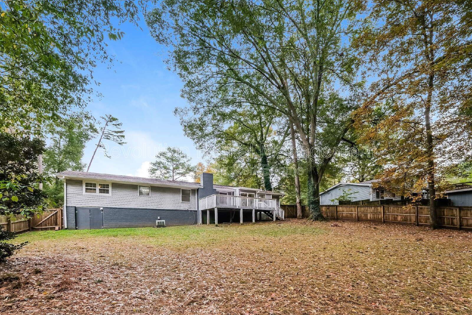 Charming 3-Bedroom Home with Spacious Living and Outdoor Retreat property image