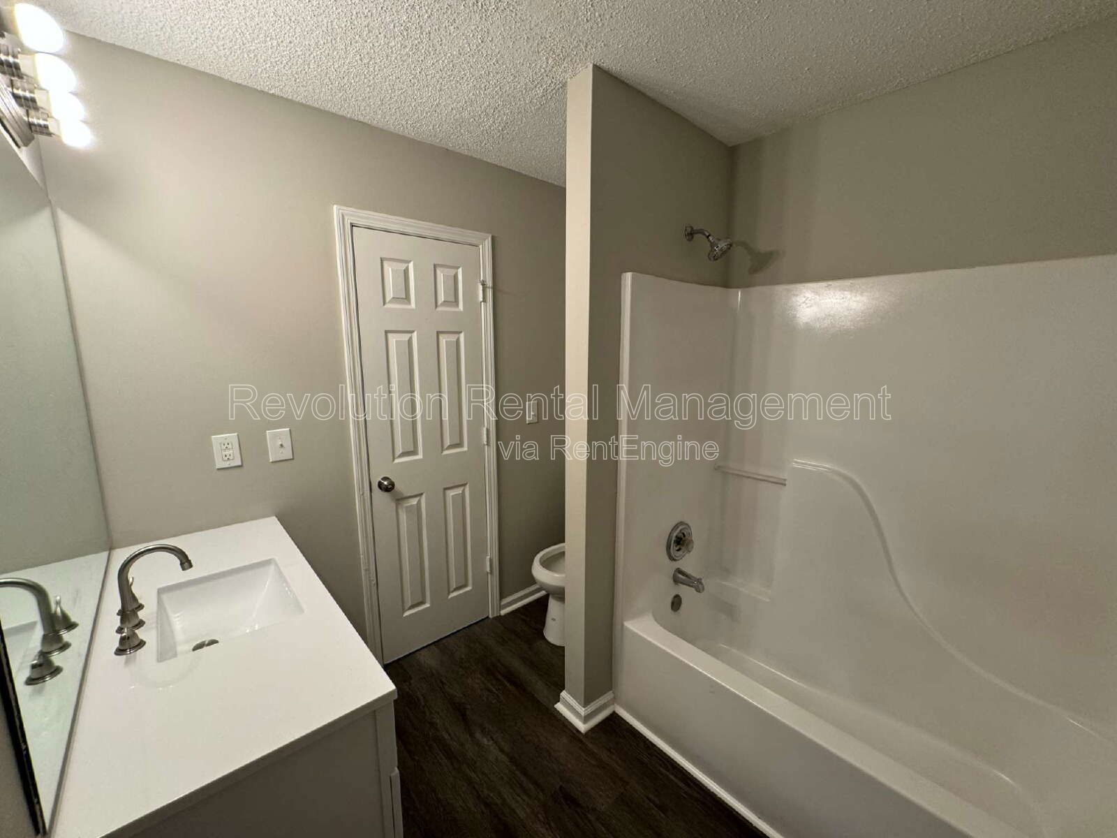 2BR/1BA brick apartment property image